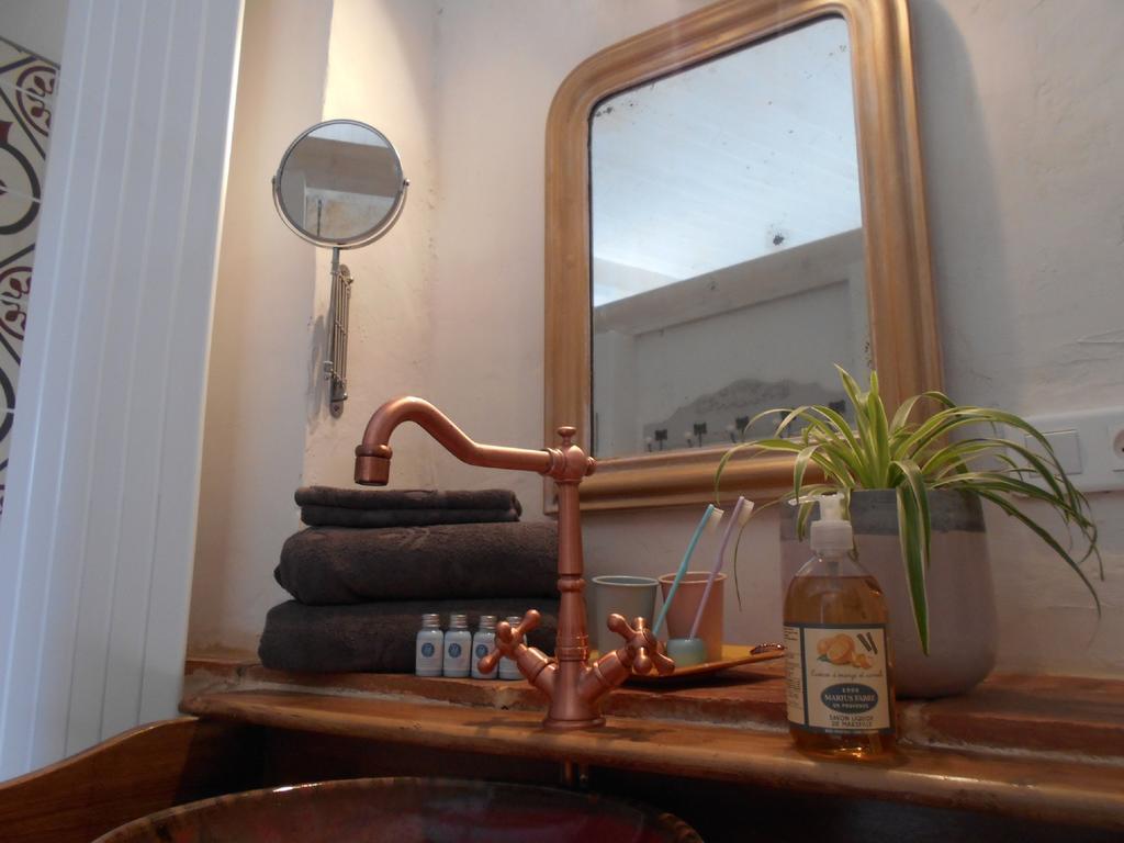 Bed and Breakfast Bastida De Beata Noailles  Exterior foto
